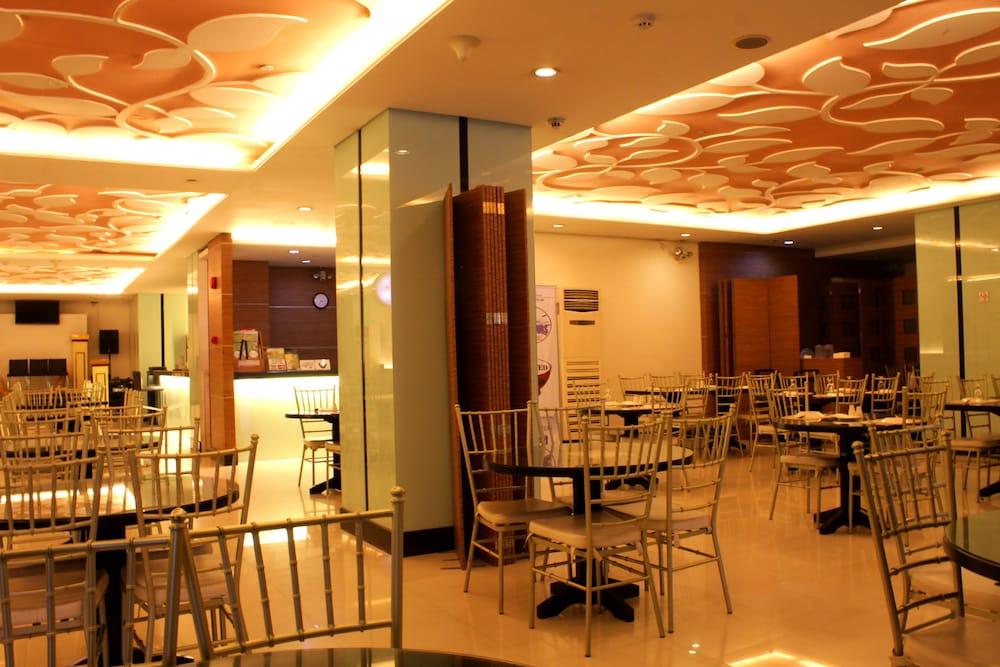 Vista Hotel Cubao Quezon City Kültér fotó