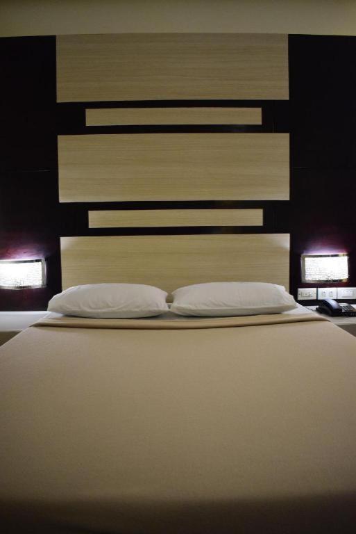 Vista Hotel Cubao Quezon City Kültér fotó
