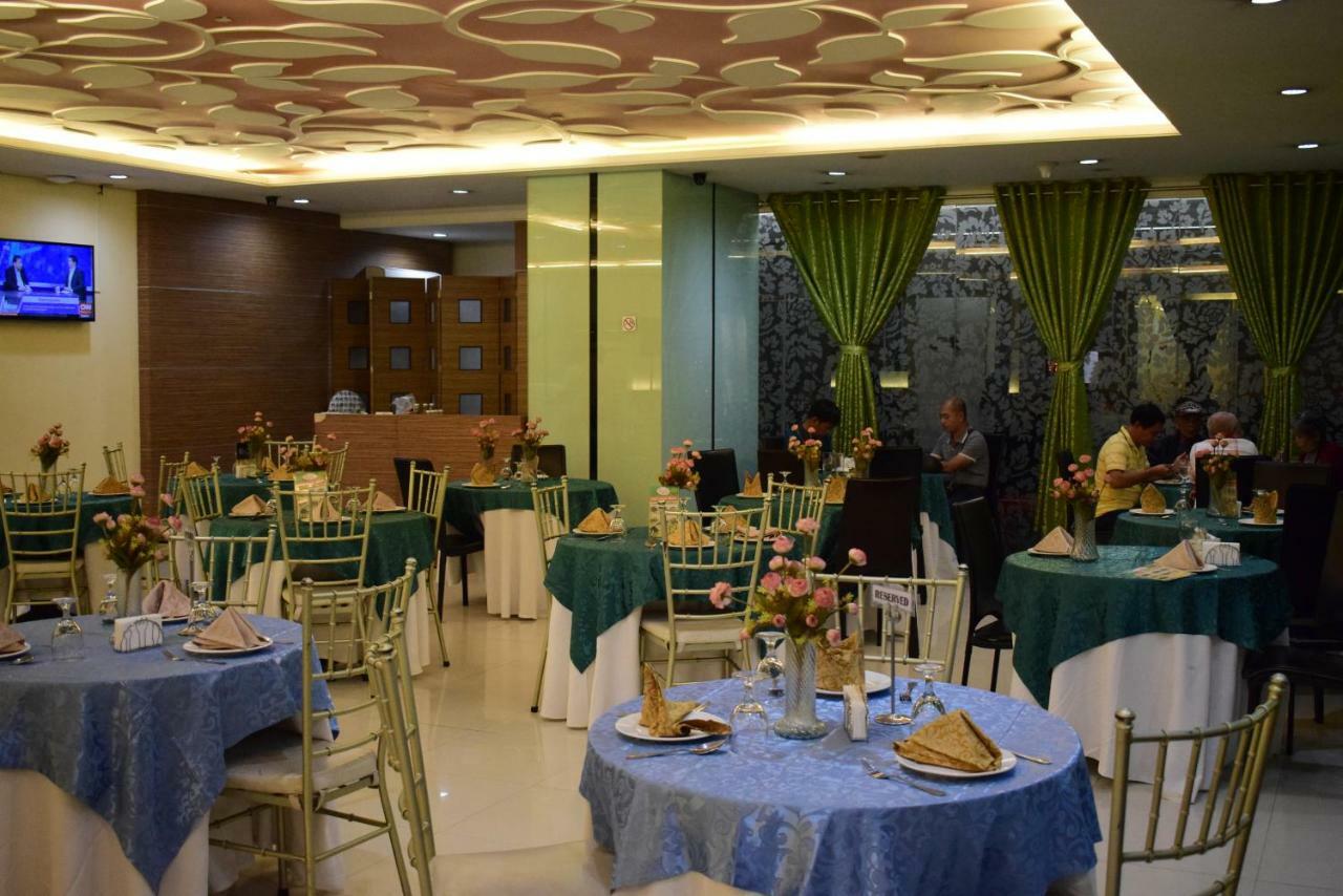 Vista Hotel Cubao Quezon City Kültér fotó